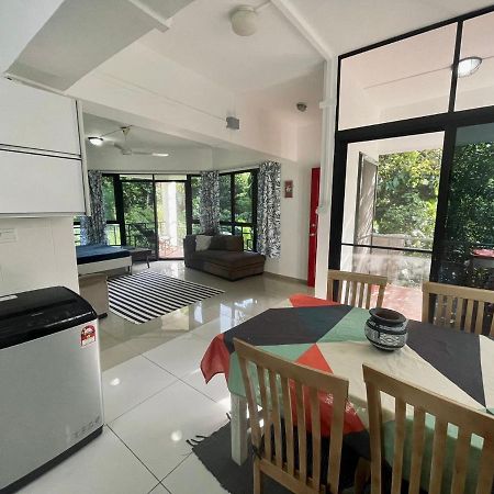 Kk Jungle Hideaway Lovely Apartment 5 Mins Walk To Town 코타키나발루 외부 사진