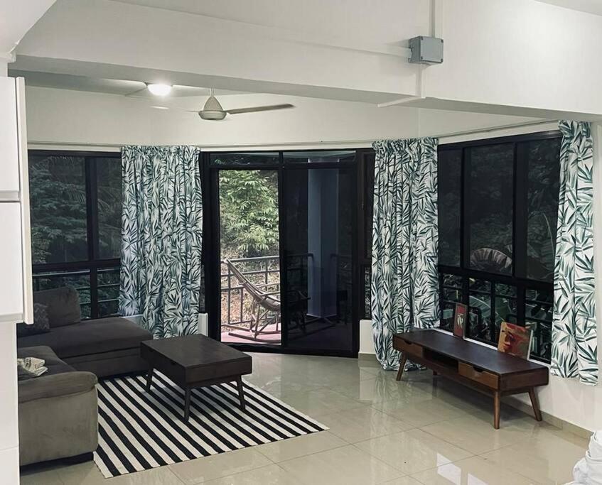 Kk Jungle Hideaway Lovely Apartment 5 Mins Walk To Town 코타키나발루 외부 사진